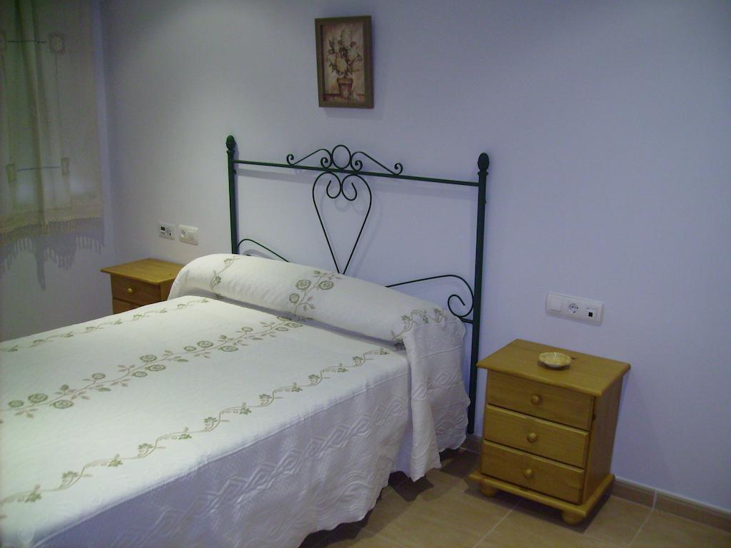 Hotel Delphos Moraleja Pokoj fotografie